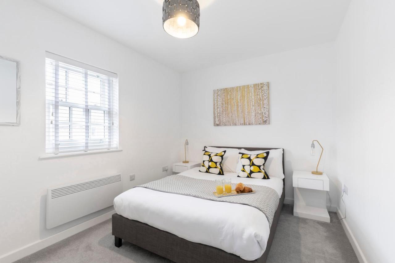 2 Bedroom Town Centre Apartment Cheltenham Esterno foto